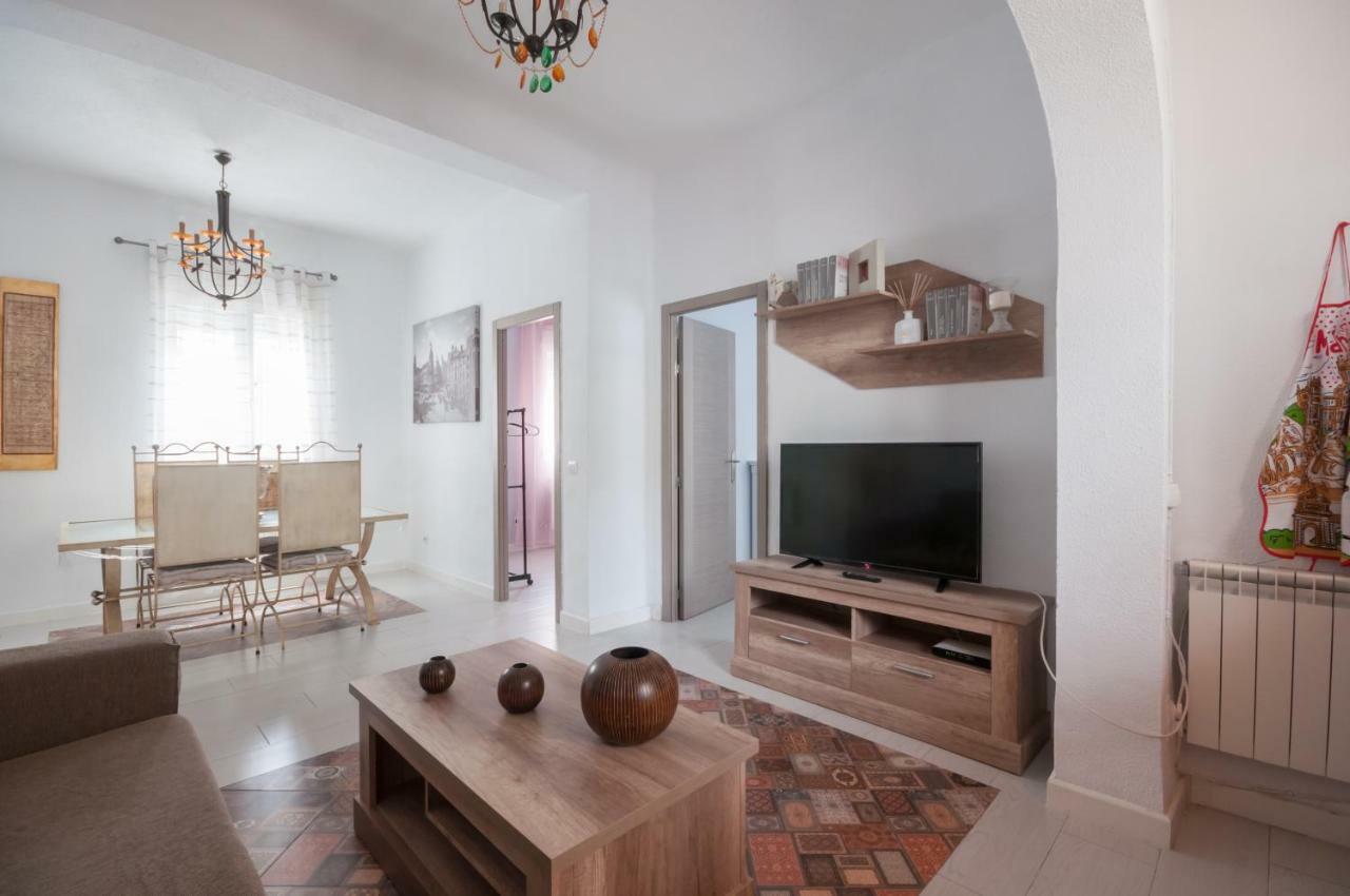 Apartamento 6 Mirasierras Madrid Eksteriør billede